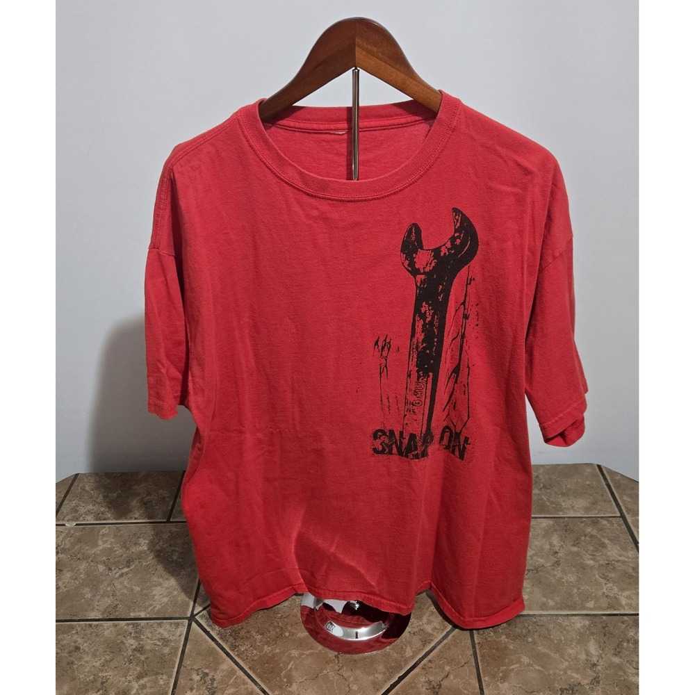 Snap-On Tools Red Graphic T-Shirt Wrench Logo Mens XL Short Sleeve Crewneck